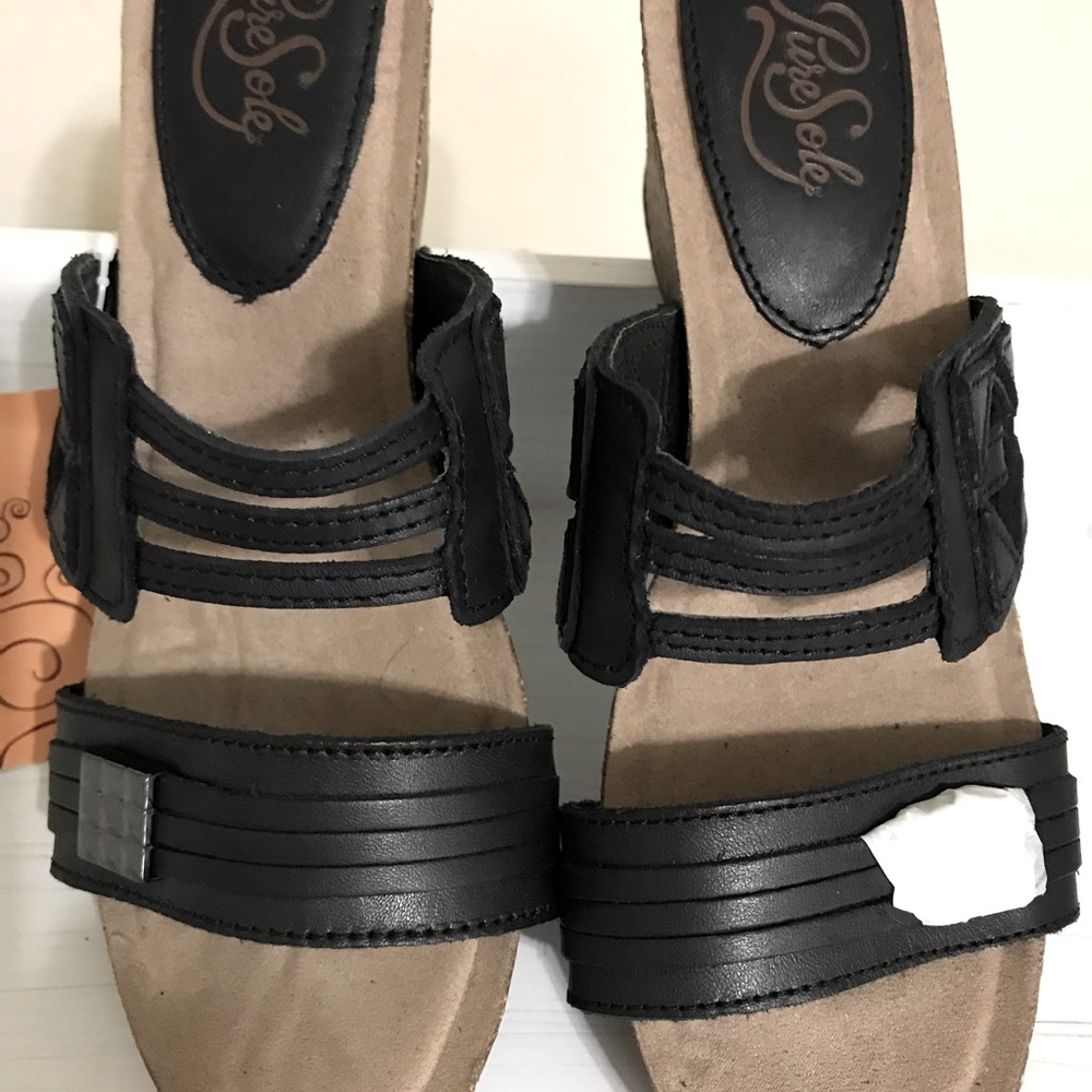 Pure Sole Wedge Sandal Size 6 1/2
